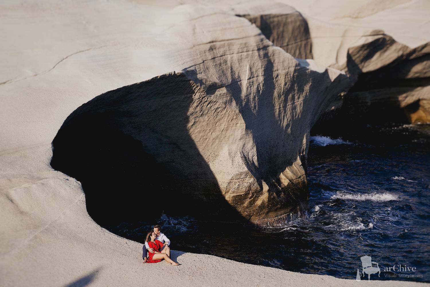 sarakiniko wedding photographer milos
