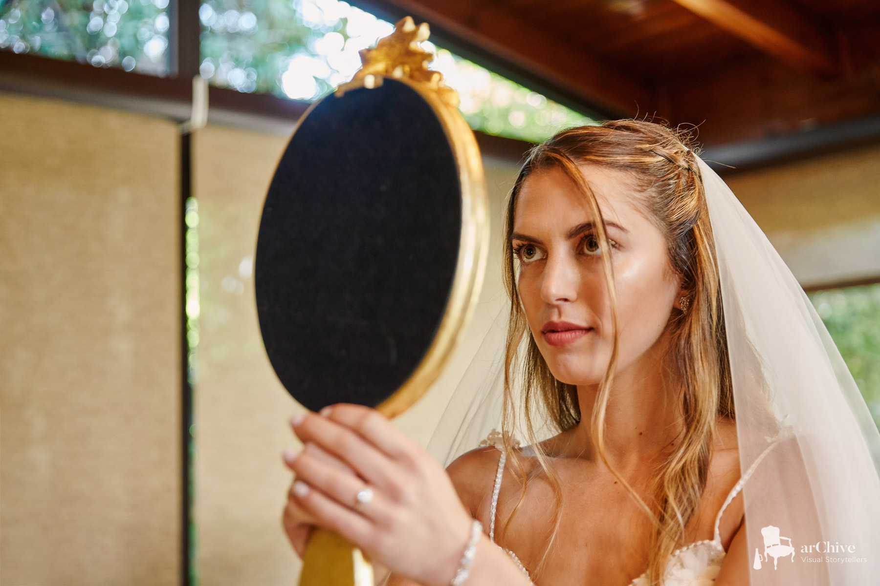 storytelling wedding photographer