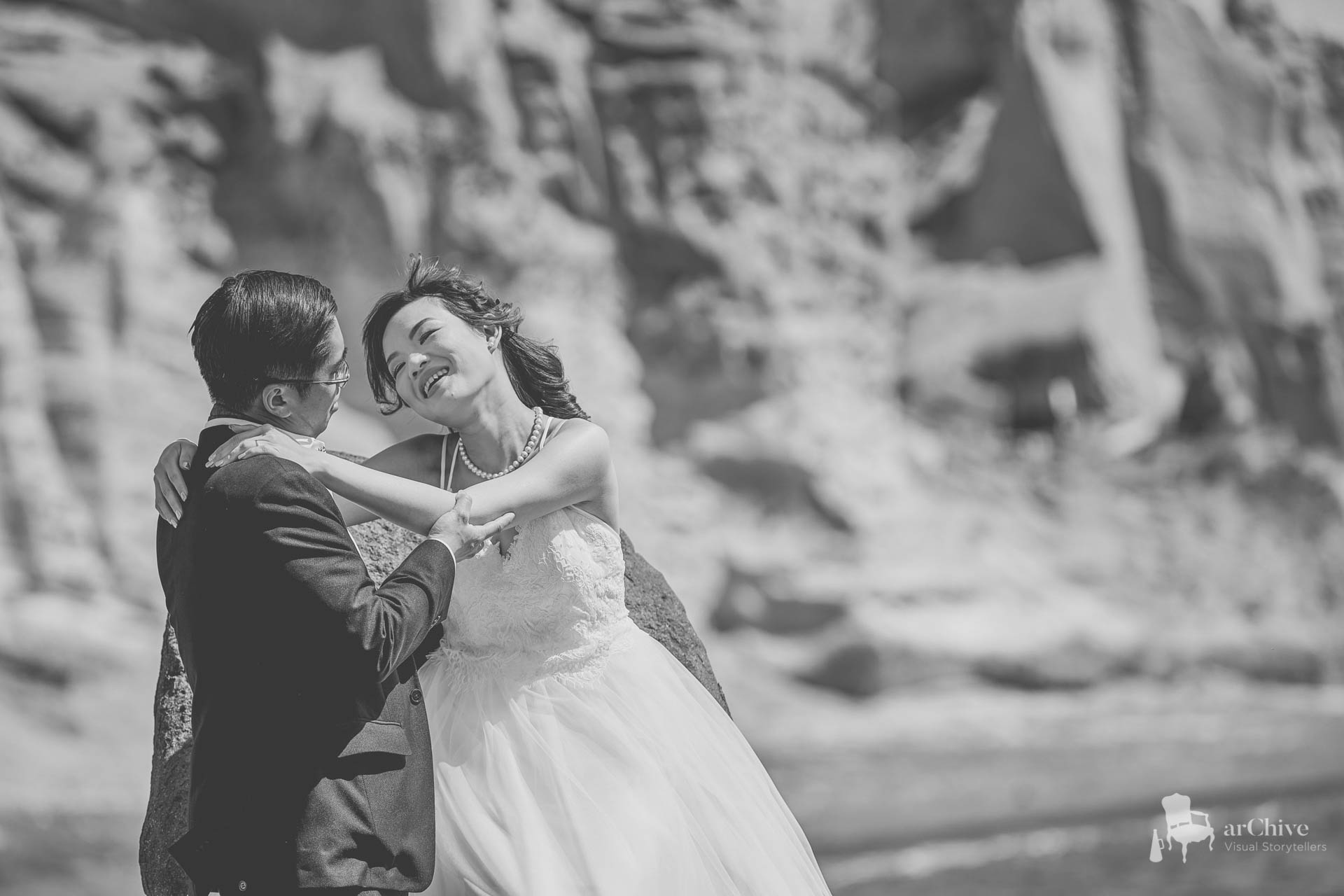 best destination wedding photographer Santorini