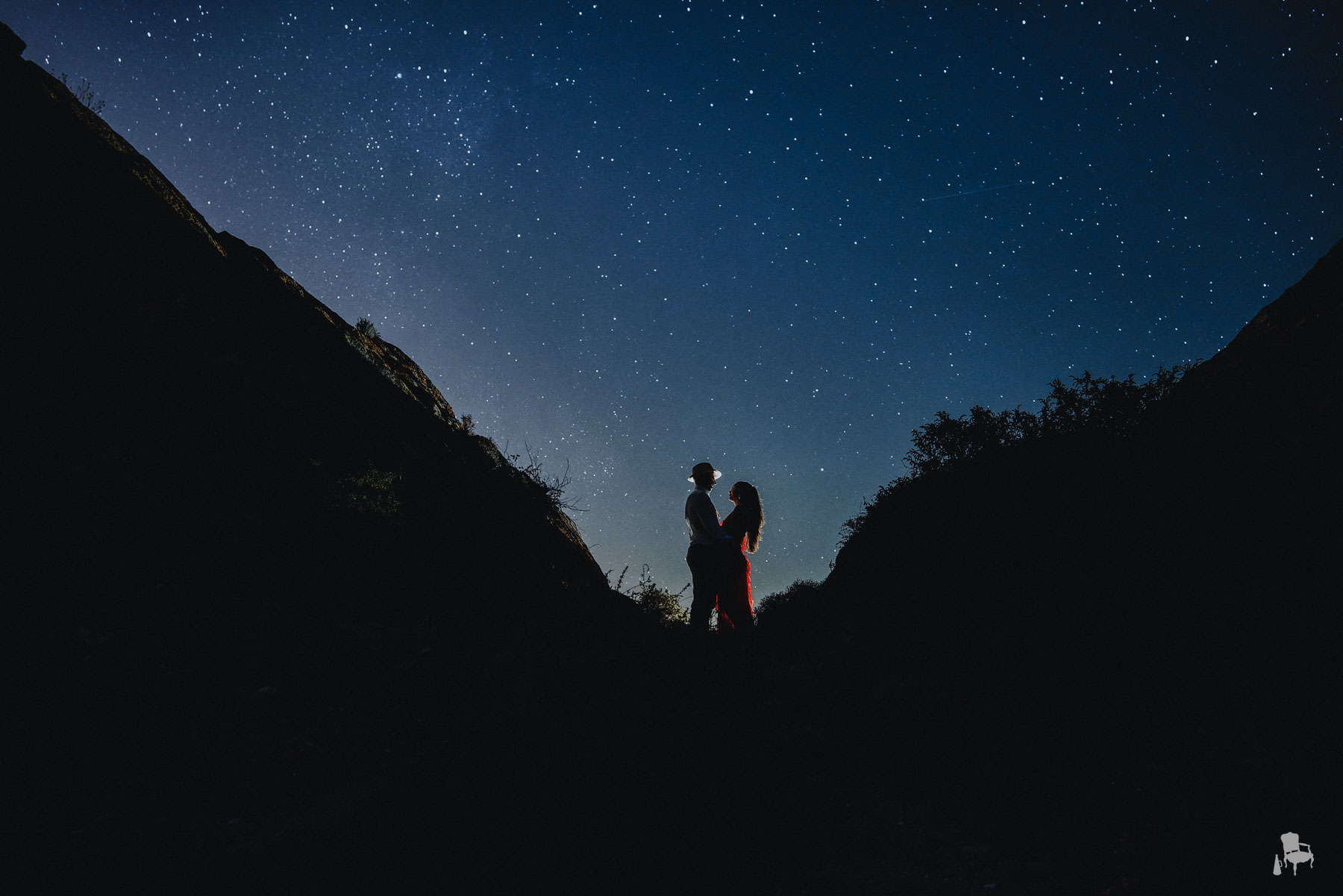 romantic wedding folegandros
