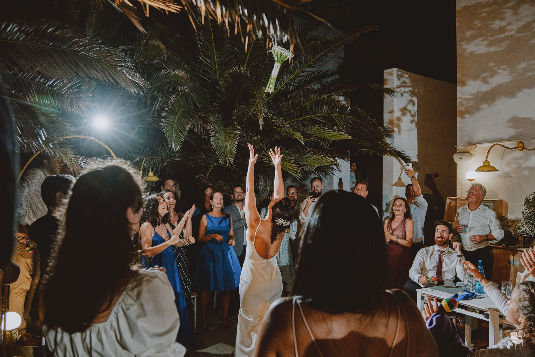 blue cuisine folegandros wedding